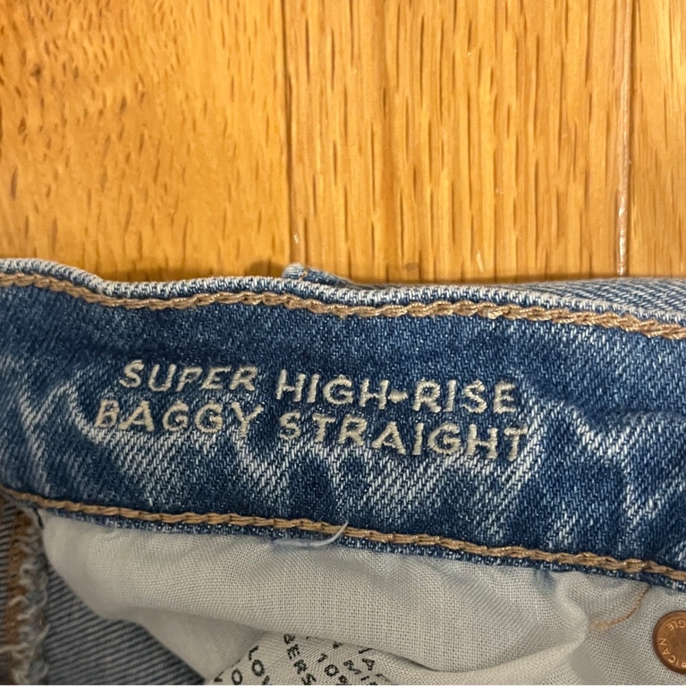 American Eagle Outfitters Women's High Rise Baggy Straight Jeans - Picture 3 of 5